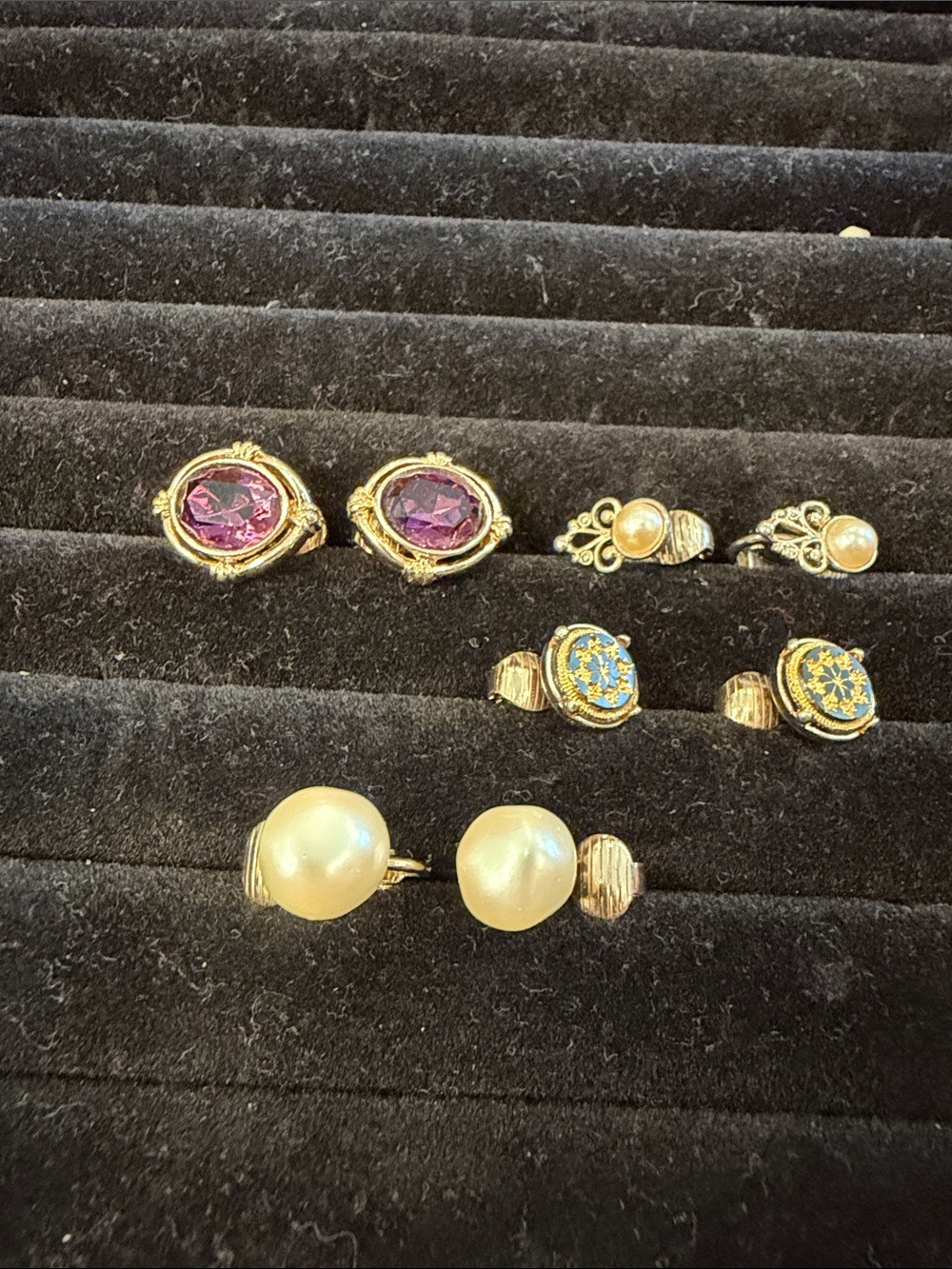 Vintage Signed Avon Clip On Earrings